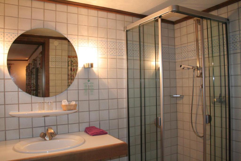 Schwarzwaldhof Nicklas Hotel Holzschlag Room photo
